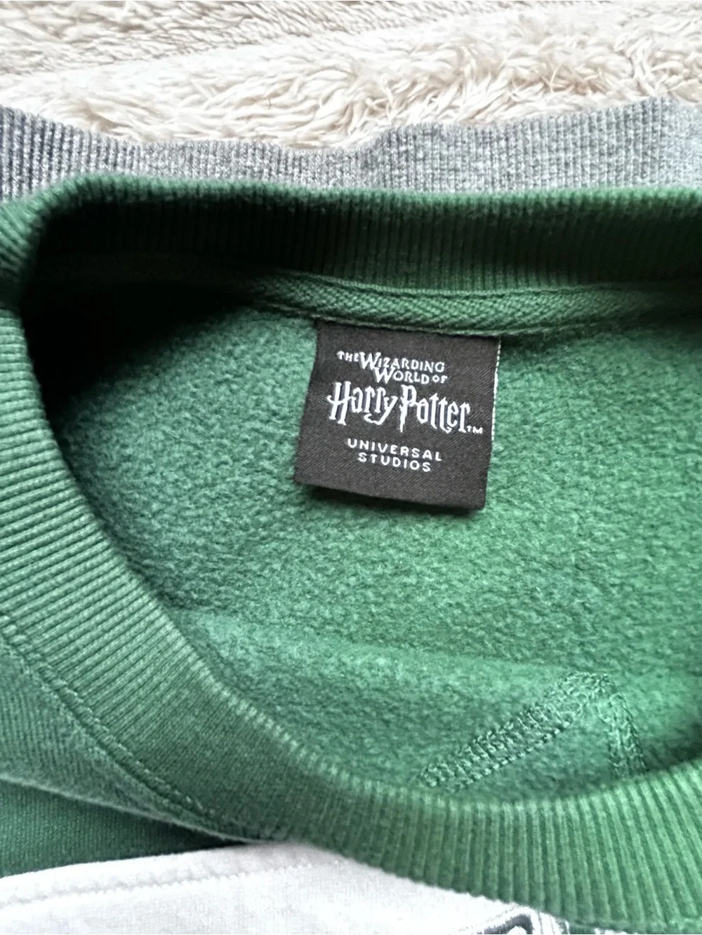 Universal SLYTHERIN Colorblock Crewneck - Green White Gray